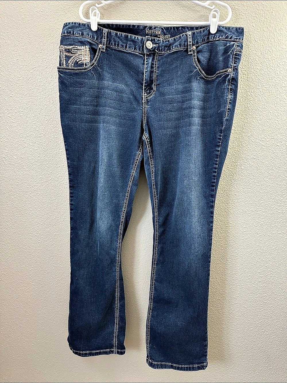 Women Blue Jeans size 20 Rhythm in Blues  Strech Jeans  Embroidered 5 Pockets